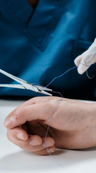 Dr. Gabriel Meireles Cirurgião da Mão em Juiz de Fora Ortopedista especialista em Cirurgia da Mão Ortopedista especialista em Mão Tratamento da dor nas mãos Cirurgia da Mão e Punho Cirurgia para Síndrome do Túnel do Carpo Tratamento para Dedo em Gatilho Cirurgia da Rizartrose Tratamento de Fraturas da Mão Tratamento de Fraturas do Punho Artroscopia do Punho Cirurgia para Epicondilite Tratamento de Cistos Sinoviais Correção de Deformidades da Mão Tratamento de Lesões Ligamentares da Mão Tratamento de Lesões Ligamentares do Punho Cirurgia de Lesão de Tendão Cirurgia de Lesões de Nervos Periféricos Cirurgia para Doença de Dupuytren Tratamento da Paralisia Braquial Obstétrica Cirurgia de Lesão do Plexo Braquial Infiltrações Articulares Tratamento da Dor Musculoesquelética Ortopedia da Mão em Juiz de Fora Especialista em dor no punho e nos dedos Cirurgia minimamente invasiva da mão Atendimento ortopédico humanizado Recuperação funcional da mão Ortopedista em Juiz de Fora com foco em mãos